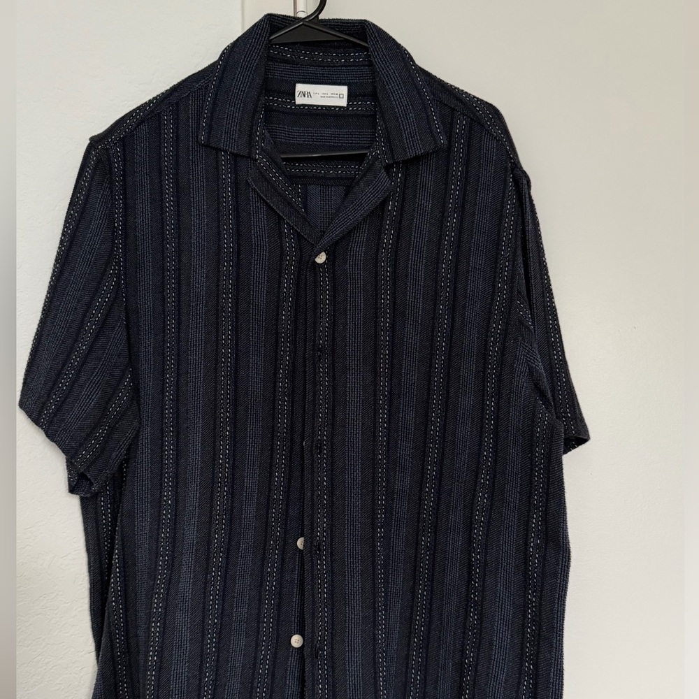 Zara Knit Men's Large Blue Striped Button Down Shirt